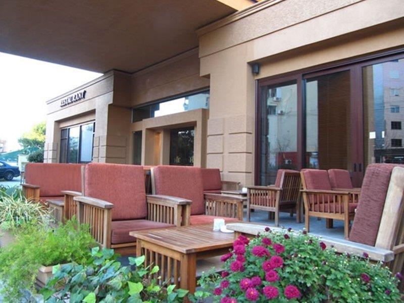 Hotel Doro City Tirana Zewnętrze zdjęcie